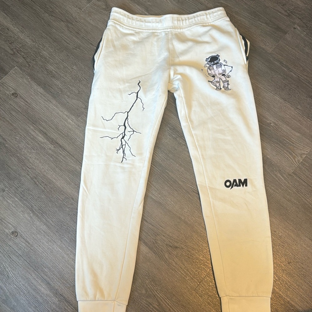 Beige joggers